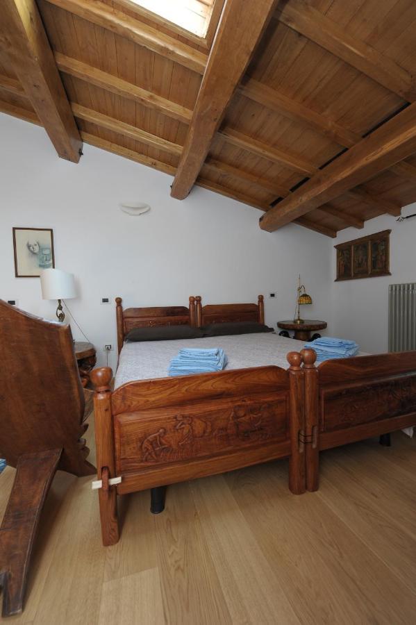 B&B Bone Novelle Dimora Storica Palazzo Zuzi ลาควิลา ภายนอก รูปภาพ