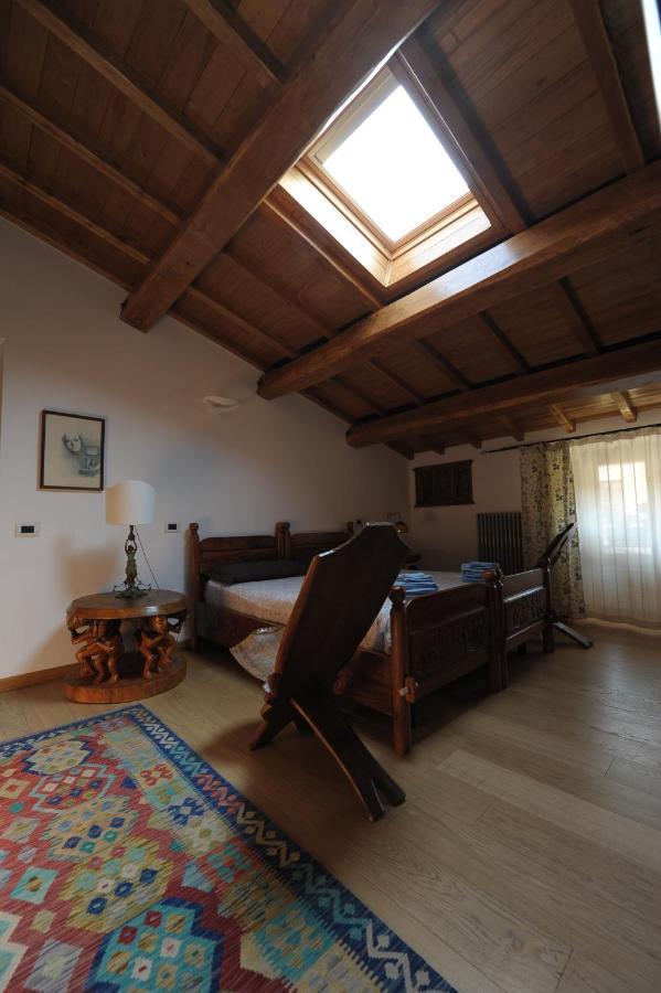 B&B Bone Novelle Dimora Storica Palazzo Zuzi ลาควิลา ภายนอก รูปภาพ