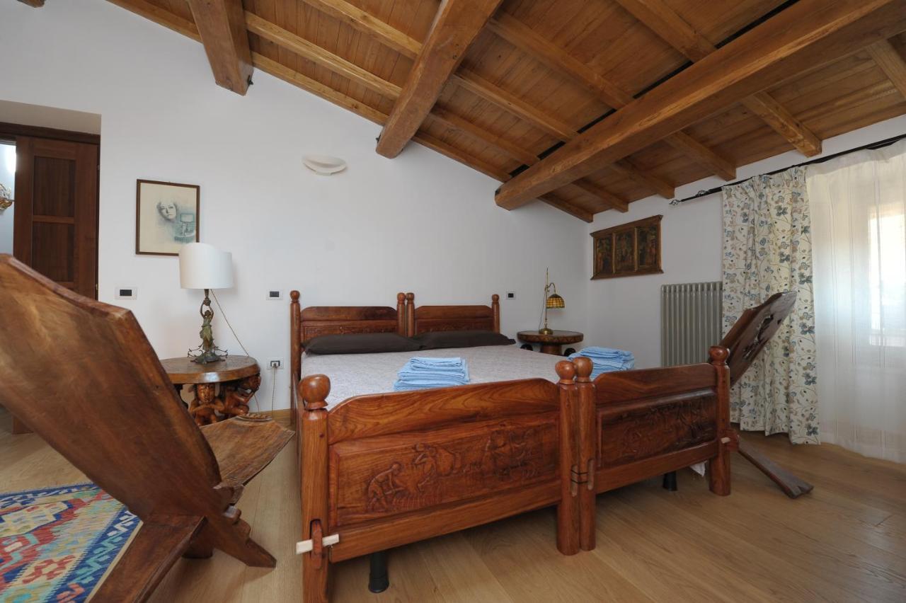 B&B Bone Novelle Dimora Storica Palazzo Zuzi ลาควิลา ภายนอก รูปภาพ