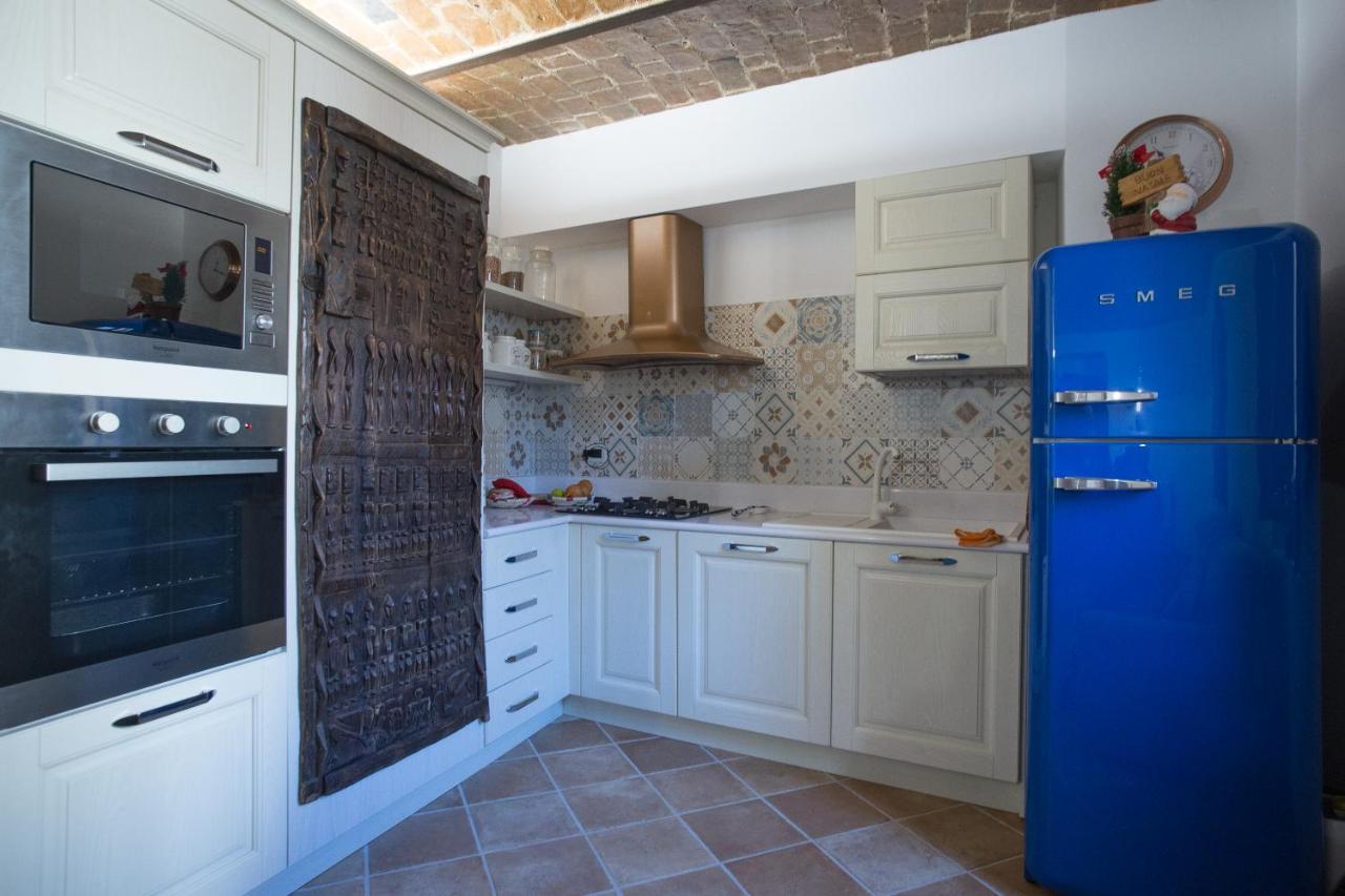 B&B Bone Novelle Dimora Storica Palazzo Zuzi ลาควิลา ภายนอก รูปภาพ